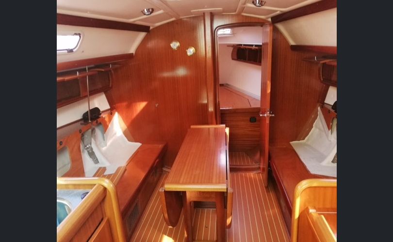 Bavaria 32 Cruiser-kuva-9